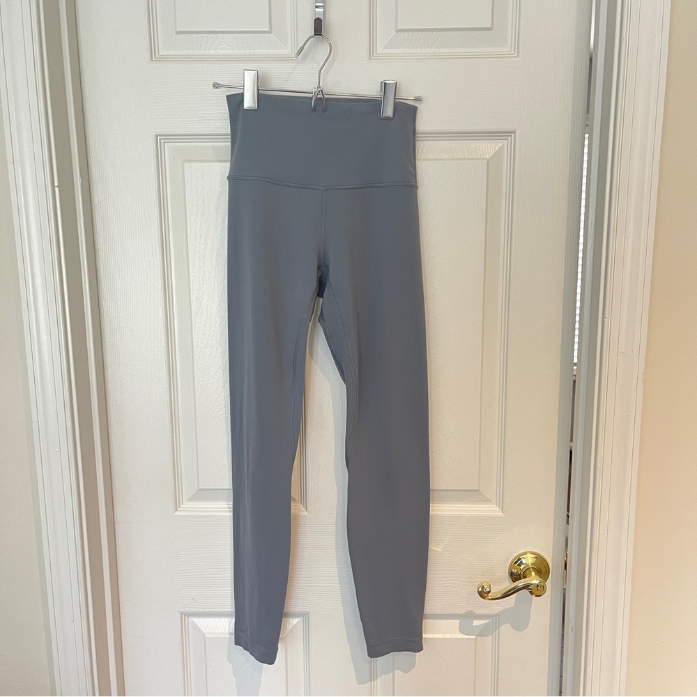 Lululemon Align Leggings 25”, Chambray Size 4
